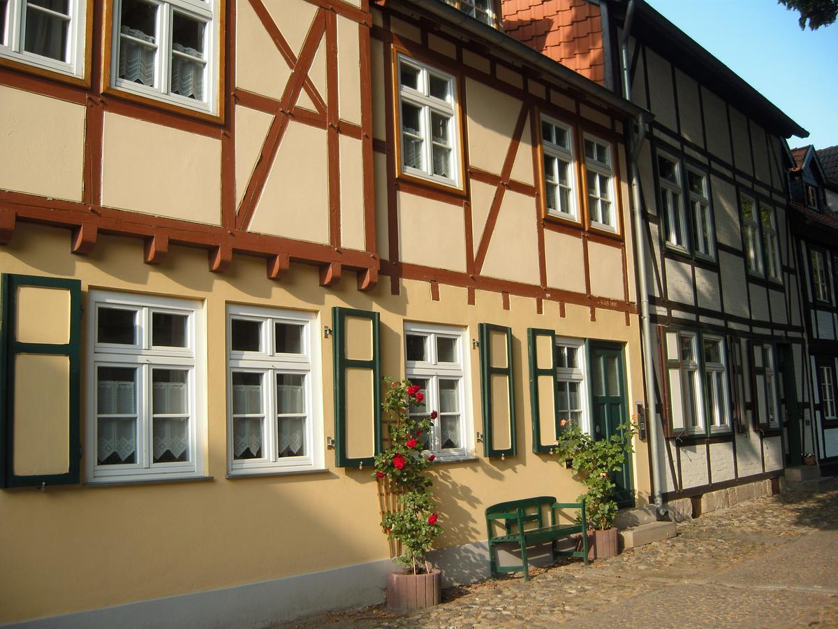 Ferienwohnungen Zur Kaiserstrasse Кведлинбург Екстериор снимка